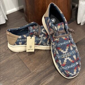 Ariat Hilo Blue Blanket Wooly/Tan, FLX Foam sole,moc toe,textile upper, slip on